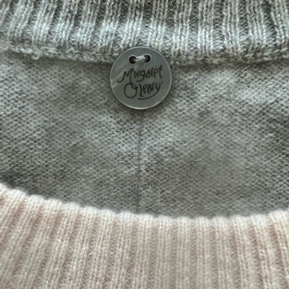 Margaret O’Leary 100% Cashmere Sweater Gray & Pink | Large | Spring Colors - Picture 7 of 8
